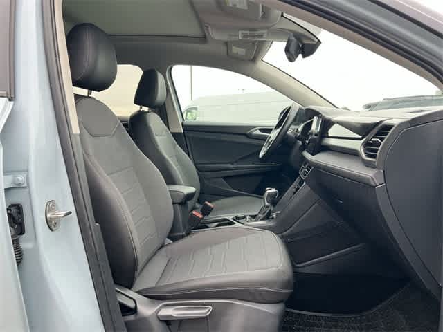 2025 Volkswagen Taos 1.5T SE Black