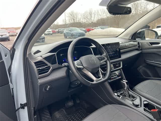 2025 Volkswagen Taos 1.5T SE Black