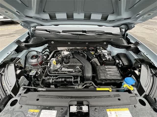 2025 Volkswagen Taos 1.5T SE Black