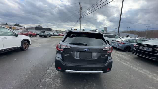 2025 Subaru Outback Touring