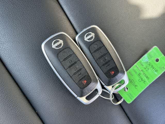 2023 Nissan Rogue SL Intelligent AWD