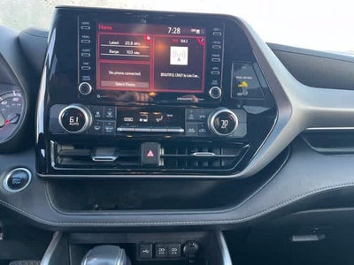 2020 Toyota Highlander LE
