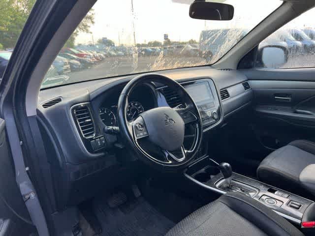 2017 Mitsubishi Outlander SE