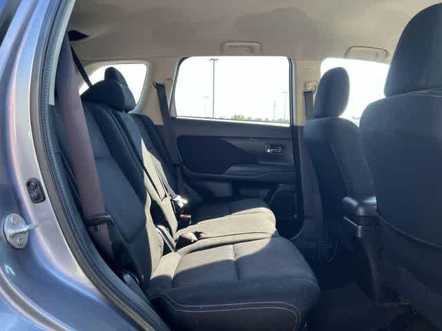 2017 Mitsubishi Outlander SE