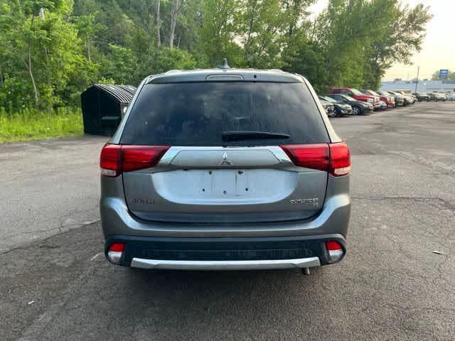 2017 Mitsubishi Outlander SE