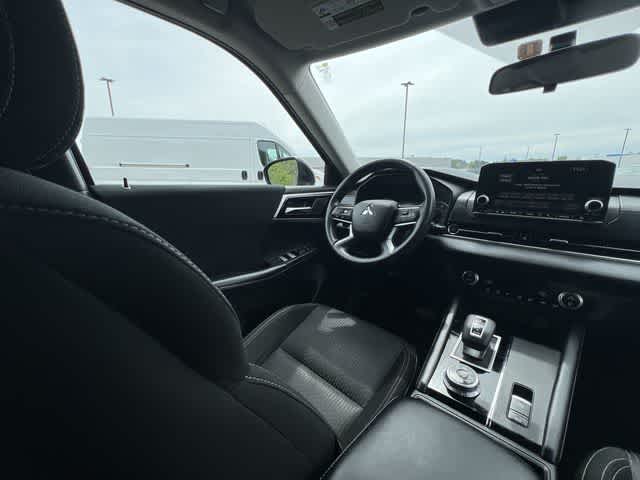 2022 Mitsubishi Outlander ES 2.5 S-AWC