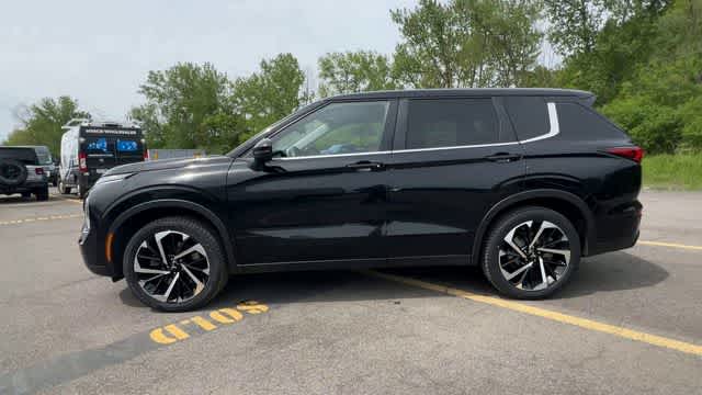 2022 Mitsubishi Outlander ES 2.5 S-AWC