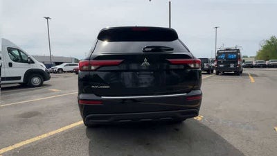 2022 Mitsubishi Outlander ES 2.5 S-AWC