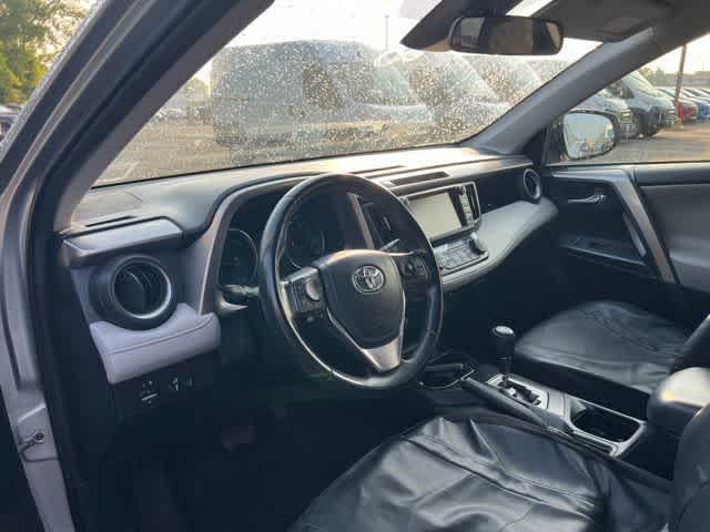 2018 Toyota RAV4 Hybrid XLE