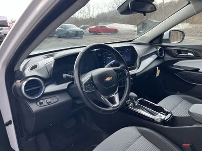 2024 Chevrolet Trax FWD LT