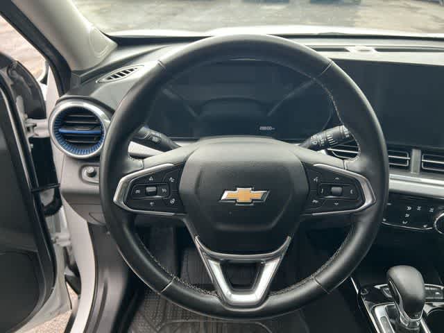 2024 Chevrolet Trax FWD LT