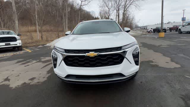 2024 Chevrolet Trax FWD LT