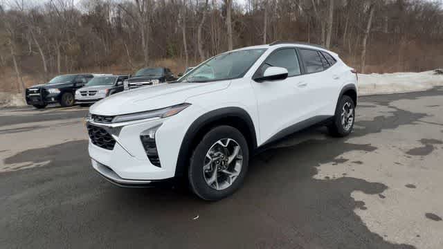 2024 Chevrolet Trax FWD LT