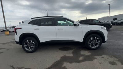 2024 Chevrolet Trax FWD LT