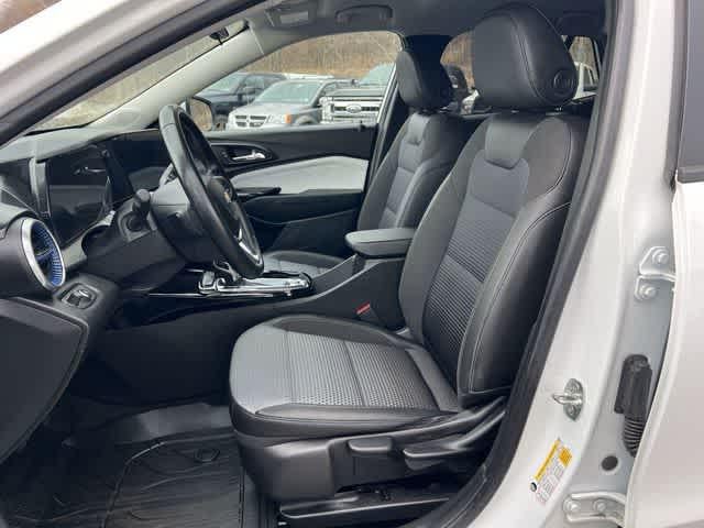 2024 Chevrolet Trax FWD LT