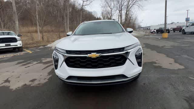 2024 Chevrolet Trax FWD LT