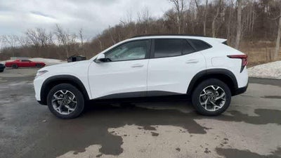 2024 Chevrolet Trax FWD LT