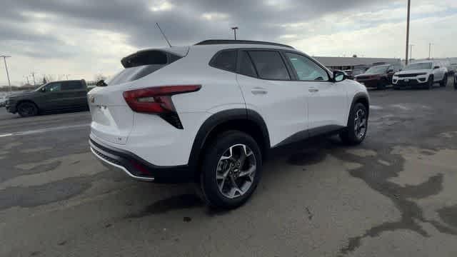 2024 Chevrolet Trax FWD LT