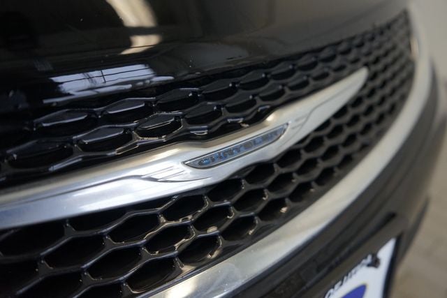 2015 Chrysler 200 LX