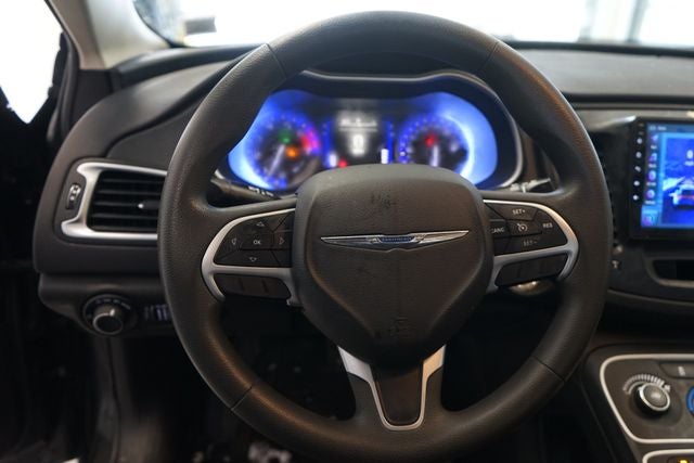 2015 Chrysler 200 LX