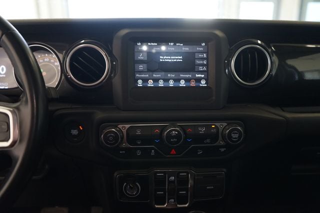 2020 Jeep Wrangler Unlimited Sahara Altitude