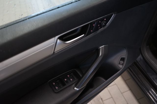 2019 Volkswagen Passat 2.0T Wolfsburg