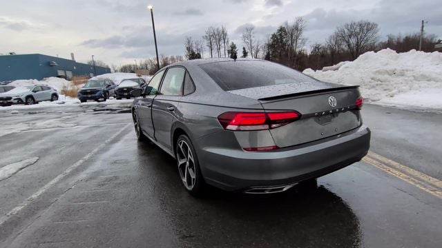 2021 Volkswagen Passat 2.0T R-Line