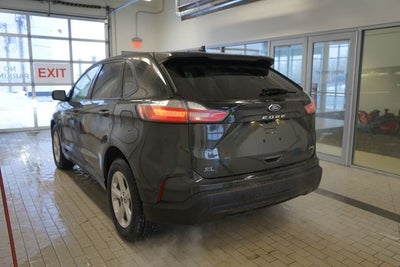 2022 Ford Edge SE