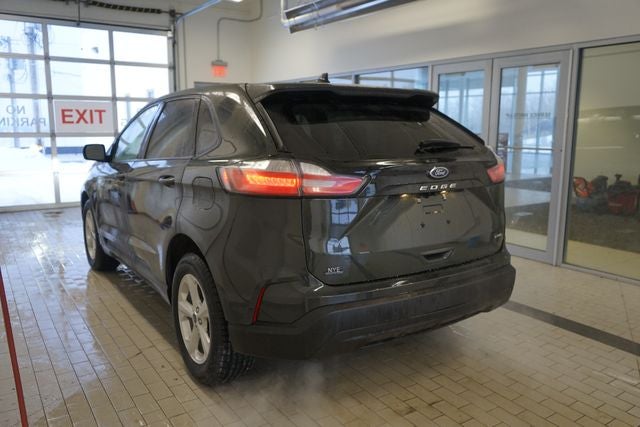 2022 Ford Edge SE