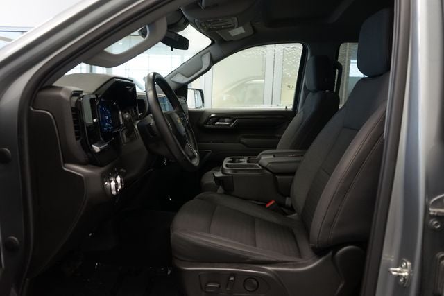 2023 Chevrolet Silverado 1500 LT LT1