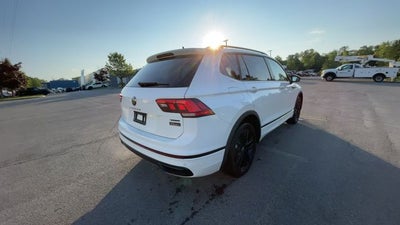 2022 Volkswagen Tiguan 2.0T SE R-Line Black