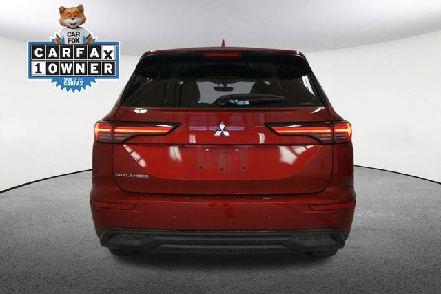 2025 Mitsubishi Outlander ES