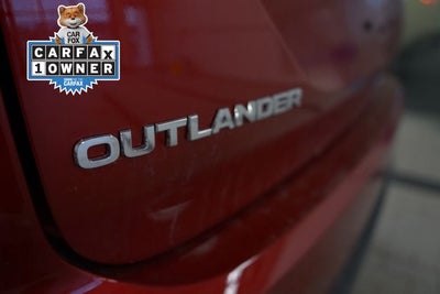 2025 Mitsubishi Outlander ES