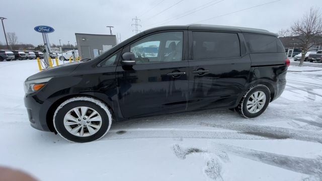 2016 Kia Sedona LX