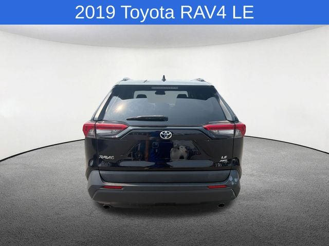 2019 Toyota RAV4 LE
