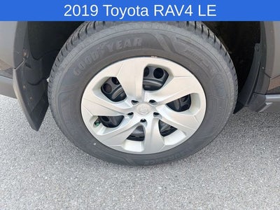 2019 Toyota RAV4 LE