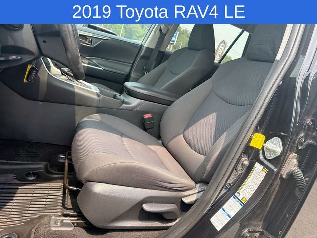 2019 Toyota RAV4 LE