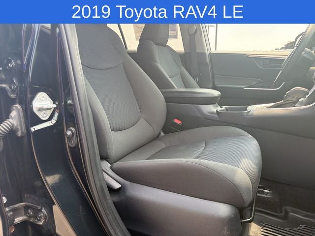 2019 Toyota RAV4 LE