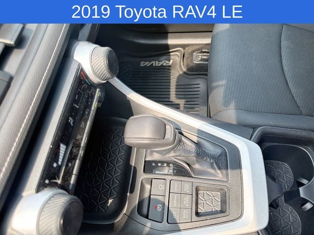 2019 Toyota RAV4 LE