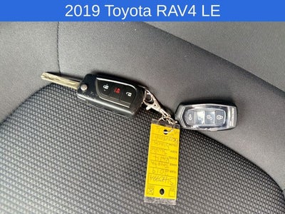 2019 Toyota RAV4 LE