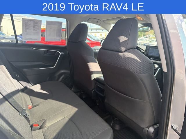 2019 Toyota RAV4 LE