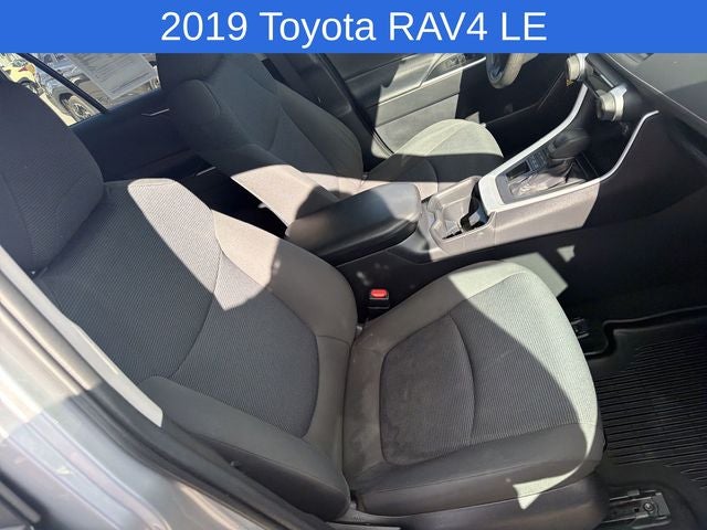 2019 Toyota RAV4 LE