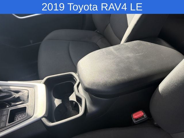 2019 Toyota RAV4 LE