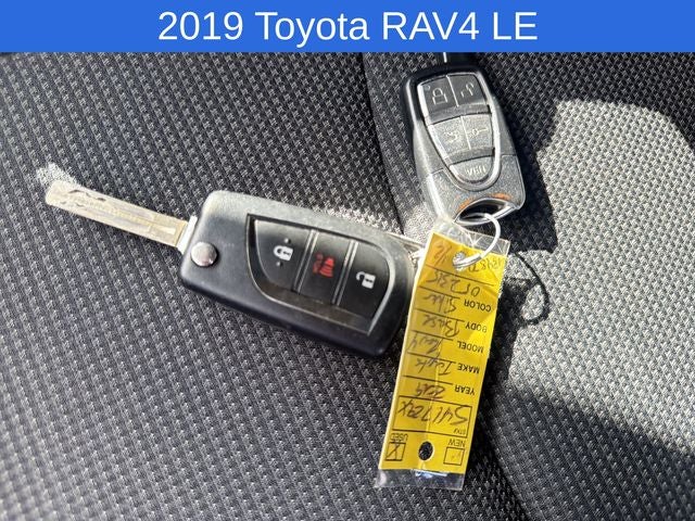 2019 Toyota RAV4 LE