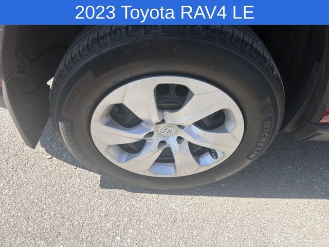 2023 Toyota RAV4 LE
