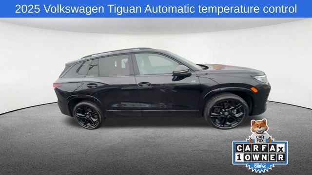 2025 Volkswagen Tiguan 2.0T SE R-Line Black