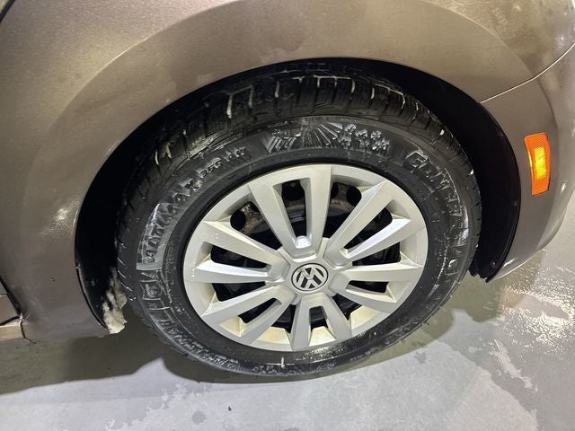 2012 Volkswagen Beetle 2.5L