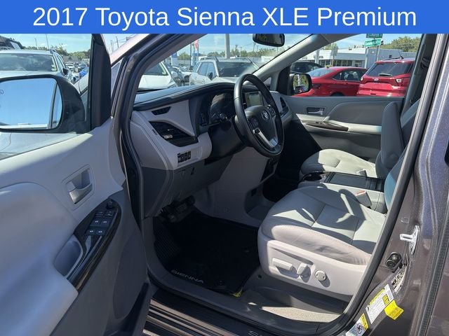 2017 Toyota Sienna XLE Premium 7 Passenger