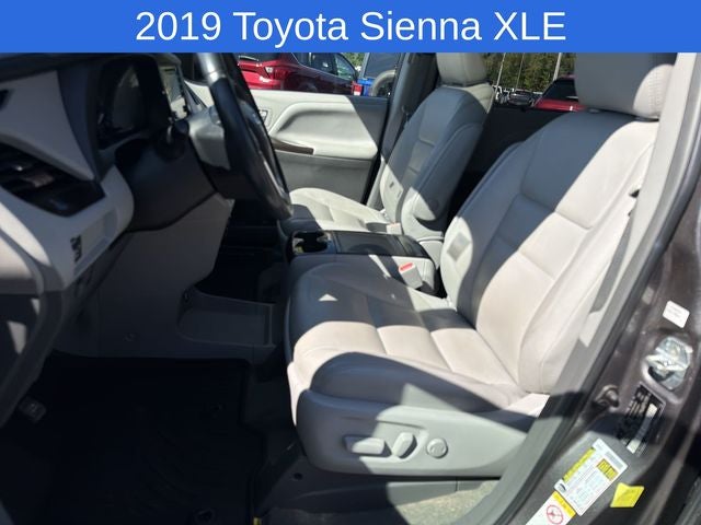 2019 Toyota Sienna XLE 7 Passenger
