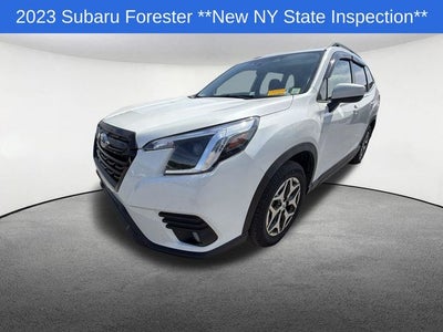 2023 Subaru Forester Premium